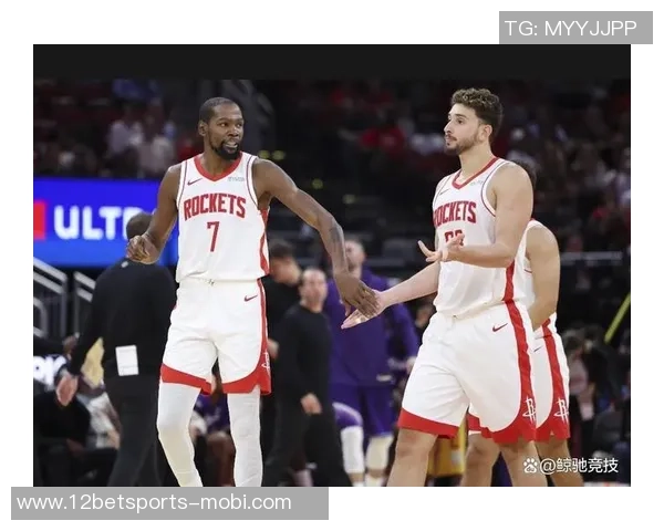 曼恩表现出色12投5中斩获15分外加1篮板6助攻2抢断助力球队胜利